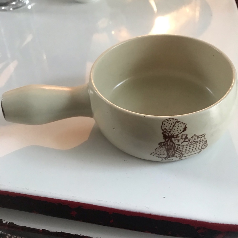 Holly Hobbie Ovenware